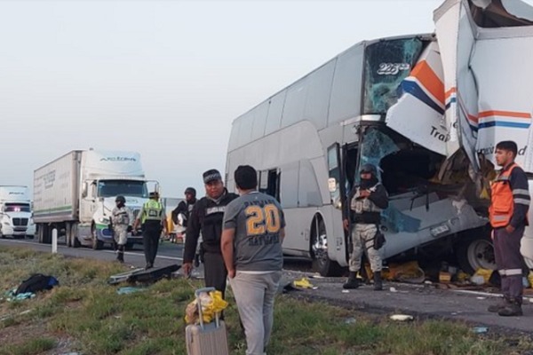 Accidente de autobús en México deja 54 migrantes heridos, incluyendo 35 venezolanos