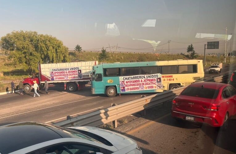 Chatarreros bloquean la Toluca-Atlacomulco y la Lerma-Valle de Bravo