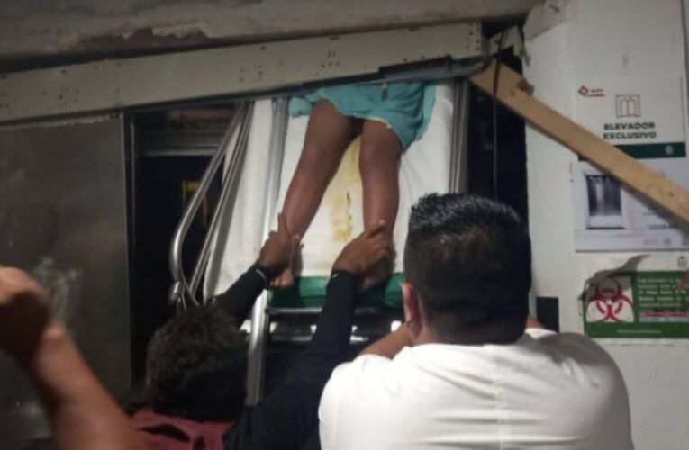 Niña de 6 años muere aplastada en un elevador del IMSS de Playa del Carmen, Quintana Roo.