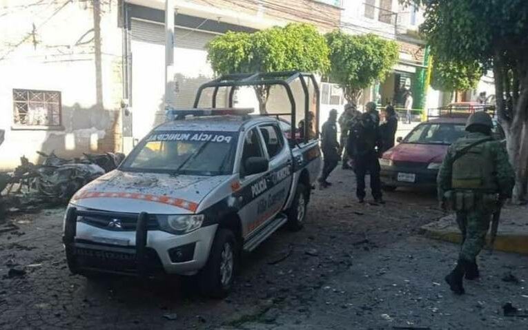 Explosión en Villa Guerrero deja daños materiales