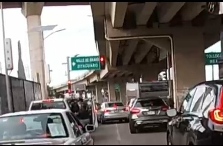 (VIDEO) Asaltantes Capturados en Video: Bajo el Puente de Salvador Díaz Mirón y las Torres en Toluca