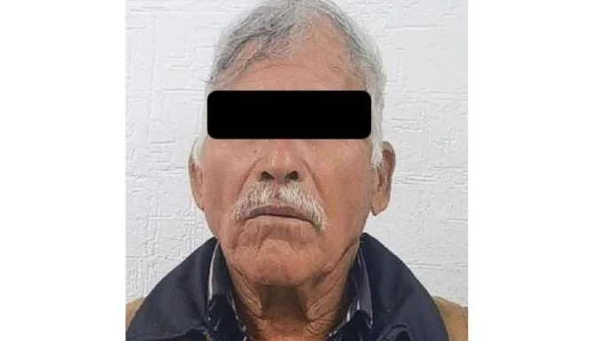Detenido hombre de 82 años por matar a machetazos a un perrito en Tlalnepantla