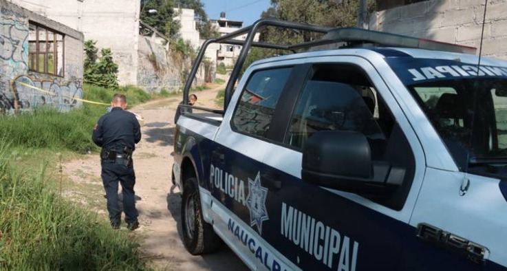 Abandonan cadáveres de dos personas con tiro de gracia en Naucalpan