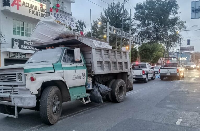 Camión de basura manda al otro mundo a ciclista en CDMX