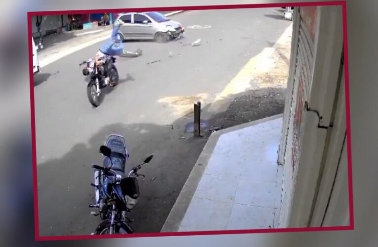 (Video) En Colombia un motociclista pierde su pie debido a un accidente