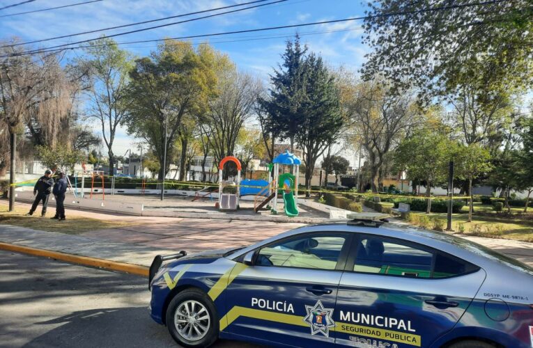 Joven hallado muerto en parque de CU en Toluca