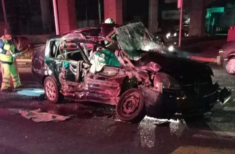 Un hombre murió en un choque frente a Salvador Díaz Mirón y Las Torres Chevrolet San Carlos.