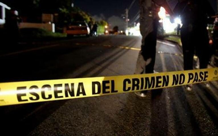 Hombre asesinado mientras estaba en su domicilio