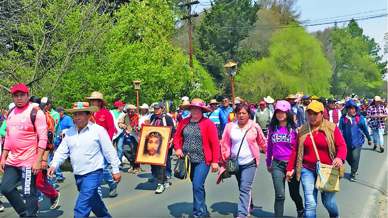 15 Peregrinos heridos en accidente vial rumbo a el Señor de Chalma