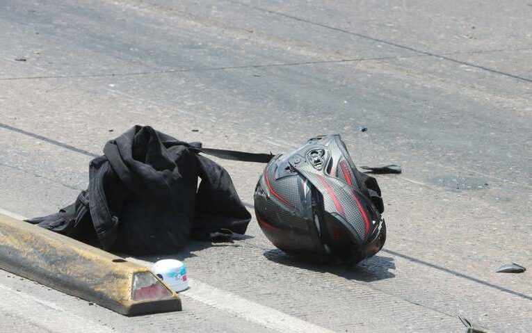 Trágico Accidente en Iztacalco: Motociclista Pierde la Vida al Derrapar