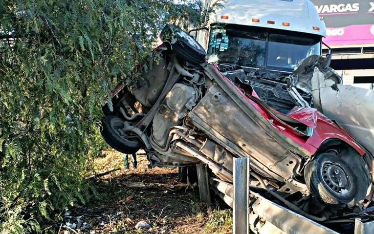 Trágica Carambola en la Carretera México-Querétaro: Dos Víctimas Mortales y Cuatro Heridos Graves