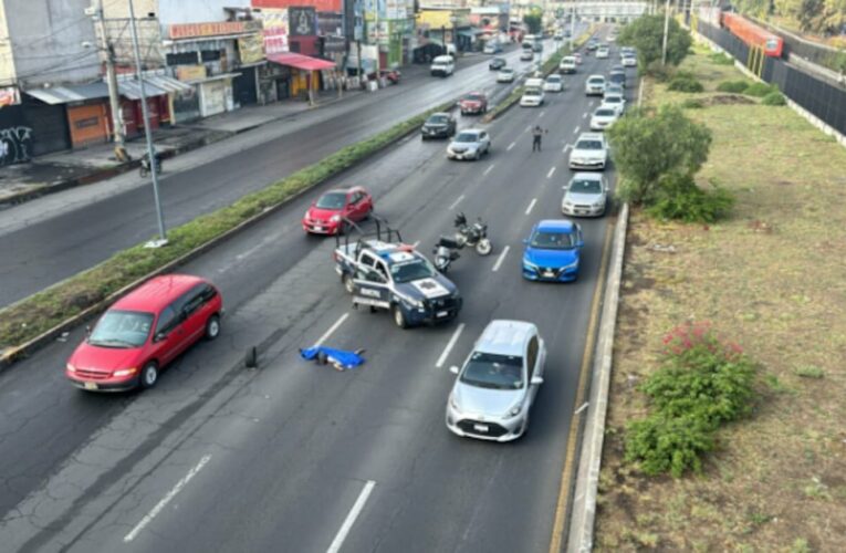 Hombre muere al ser atropellado en la avenida central de Ecatepec