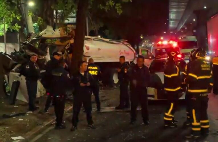 Choque de pipa deja dos muertos en Viaducto Tlalpan, CDMX