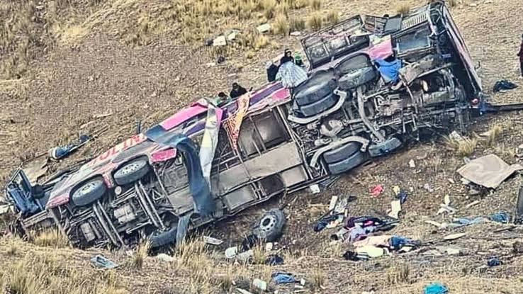 21 muertos deja accidente de autobús de pasajeros en Perú