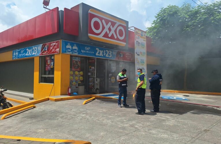 Uruapan: operativo en acción tras incendios y vandalismo a tres Oxxos