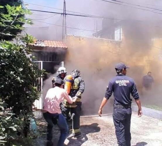 Asesinan a abuela y nieta; prenden fuego a su casa en Michoacán