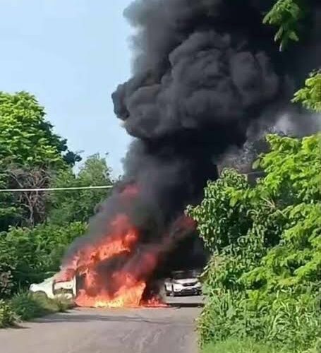 Bloqueos, quema de autos y ataque con drones en Apatzingán y Buenavista