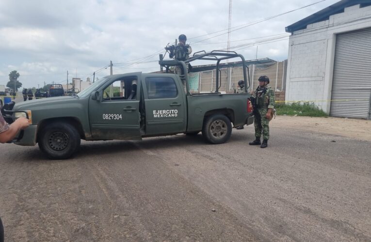 Encuentran cinco personas ejecutadas afuera de bodega en salida sur de Culiacán.