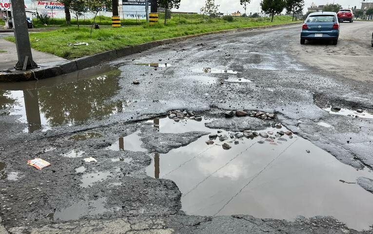 Los baches el talón de Aquiles de Toluca: OSFEM investiga obras de bacheo en Toluca