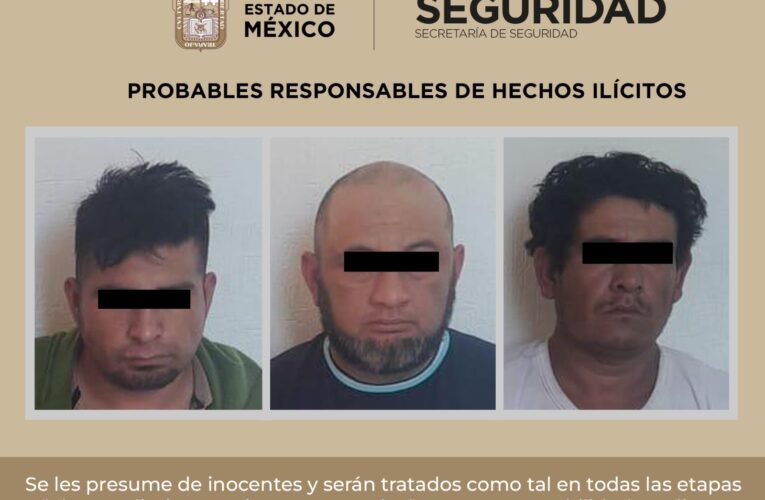 RECUPERAN POLICÍAS DE LA SECRETARÍA DE SEGURIDAD DEL EDOMEX UNIDAD DE CARGA REPORTADA COMO ROBADA Y DETIENEN A TRES POSIBLES IMPLICADOS