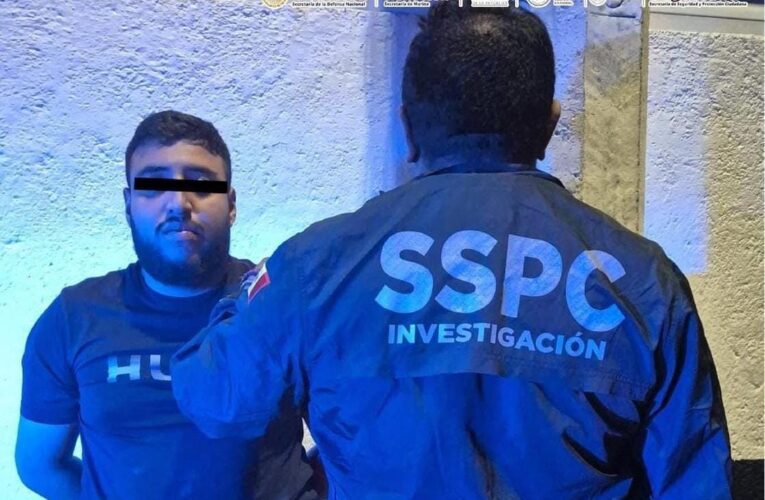 Personal de Defensa, Semar, FGR, GN y SSPC, detuvo a tres hombres en posesión de aparente droga y armas de fuego, en Querétaro