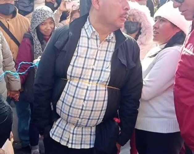 Amarran como puerco a Regidor de Temoaya