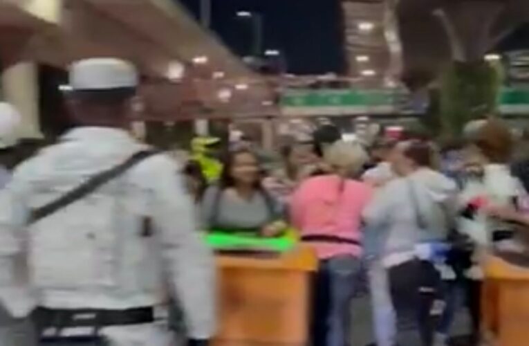 Continúa Bloqueo en Periférico Norte por falta de agua