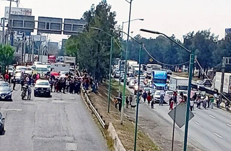 Bloqueo en la México-Querétaro para exigir justicia por desaparición de Ximena González