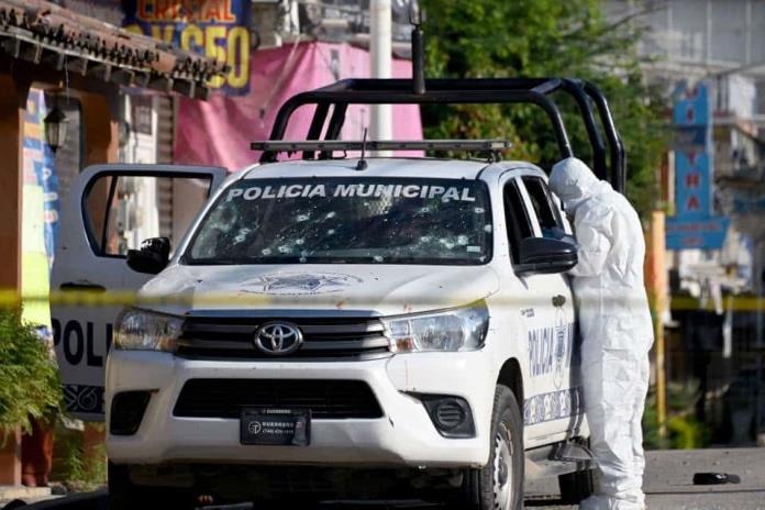 Sicarios del narcotráfico asesinan a comandante y agente de la Fiscalía en Michoacán