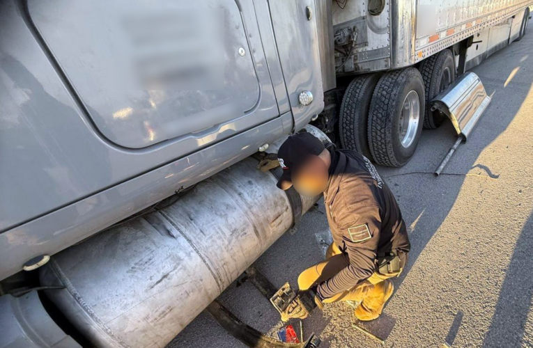 Detectan cargamento de metanfetamina en carretera de Durango