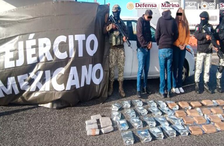 EN BAJA CALIFORNIA, DETIENEN A TRES PERSONAS QUE TRANSPORTABAN CERCA DE 50 KILOS DE FENTANILO Y HEROÍNA