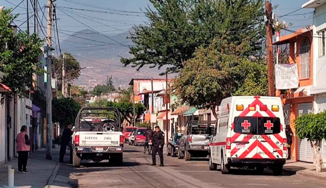 Muere abuelito tras caer por las escaleras de su casa