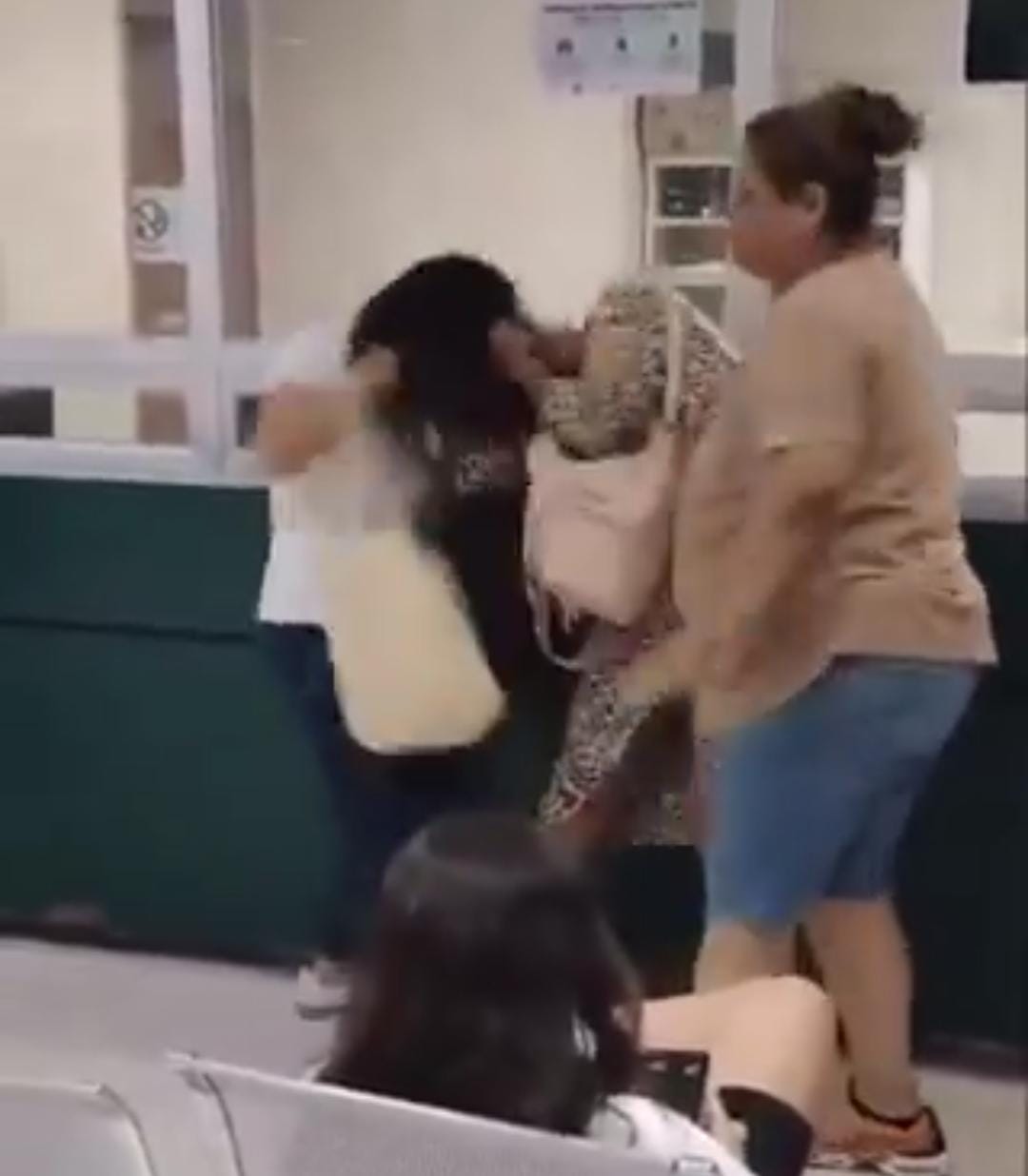 Pelea derechohabientes IMSS Veracruz 