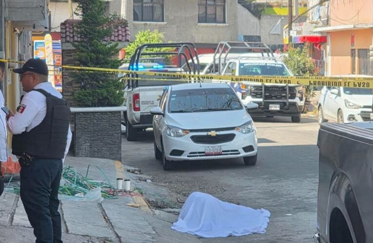 Luis Ávalos Bazán, dirigente transportista, es asesinado en las inmediaciones de sus oficinas en Neza, Edoméx