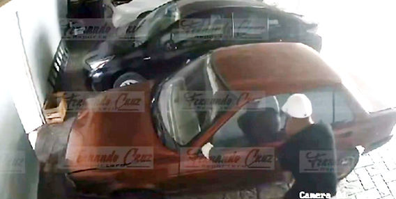 Video | ¡Roban auto a plena luz en hotel céntrico de Teoloyucan!