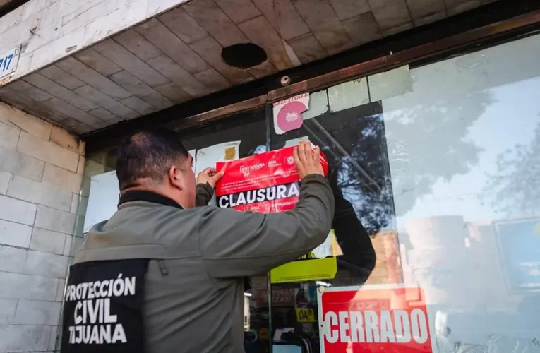Clausuran 13 tiendas Waldo’s en Tijuana y 3 más en Sinaloa tras escándalo por incendio mortal