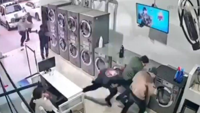 Balacera elámpago siembra terror en Arkana