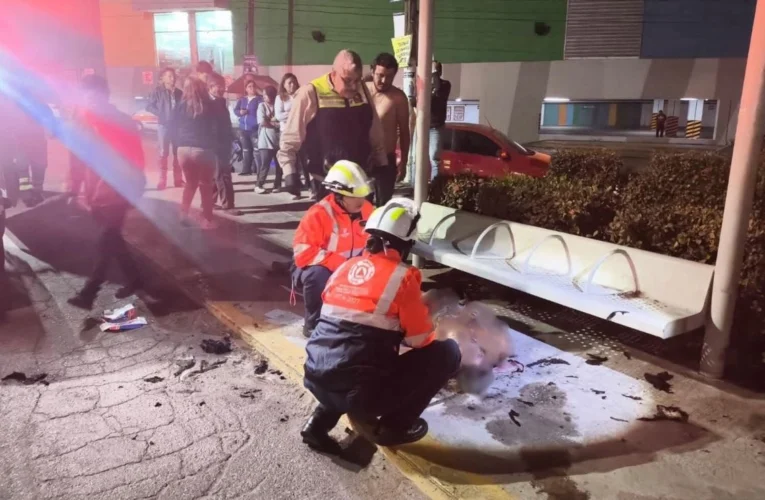 ¡Horror en Miramar! Rocían gasolina y prenden fuego a un hombre en plena zona turística