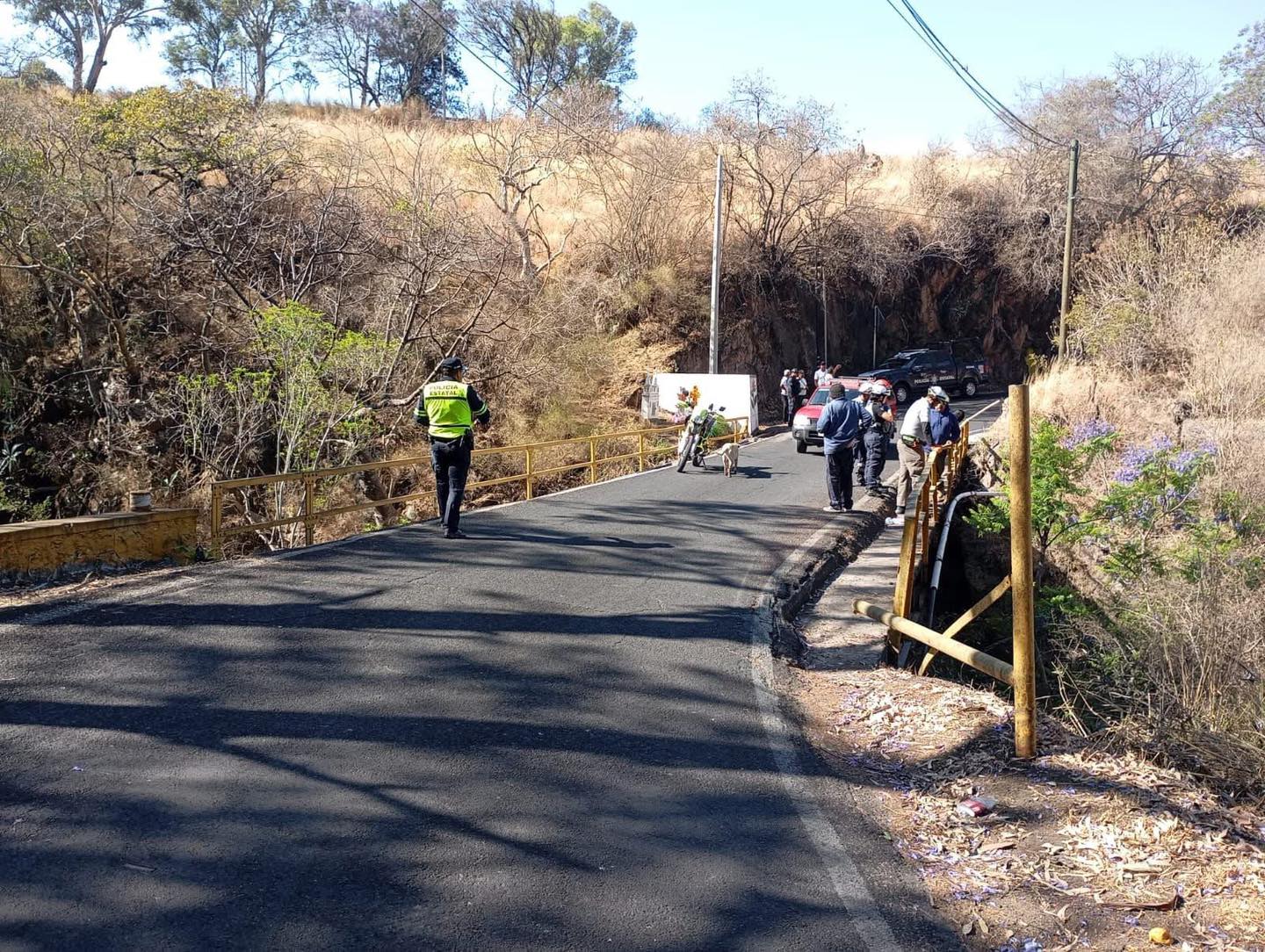 Cae hombre de 100 metros