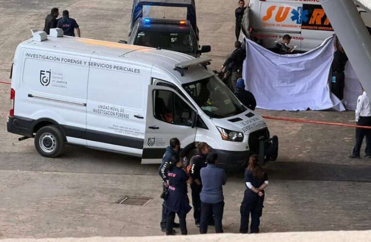 Muere aficionado mexicano en el Estadio Banorte, tras caer de los palcos