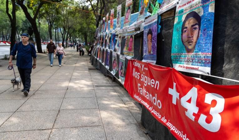 Juez ordena abrir archivos del caso Ayotzinapa