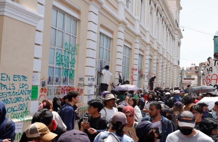 Firmeza rectoral y la preocupante actuación de la seguridad universitaria en la UAEMéx