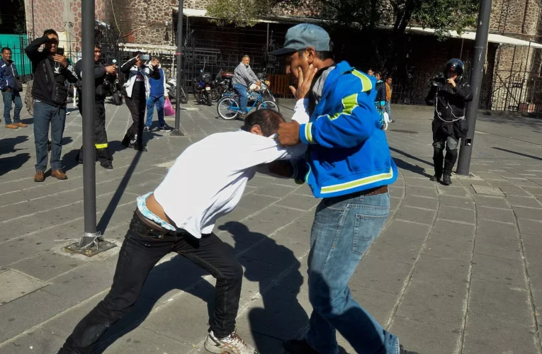 Pelear en la calle en CDMX puede costarte multa o arresto