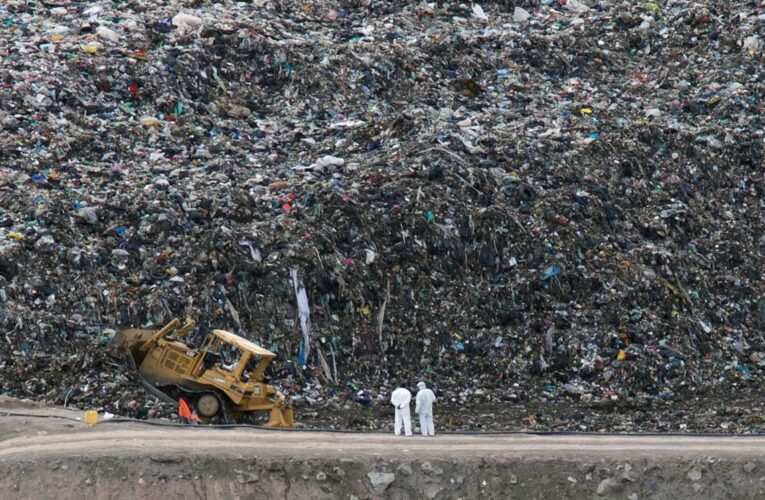 ¡Cóctel de veneno! Basurero de Chiltepeque mata a poblanos