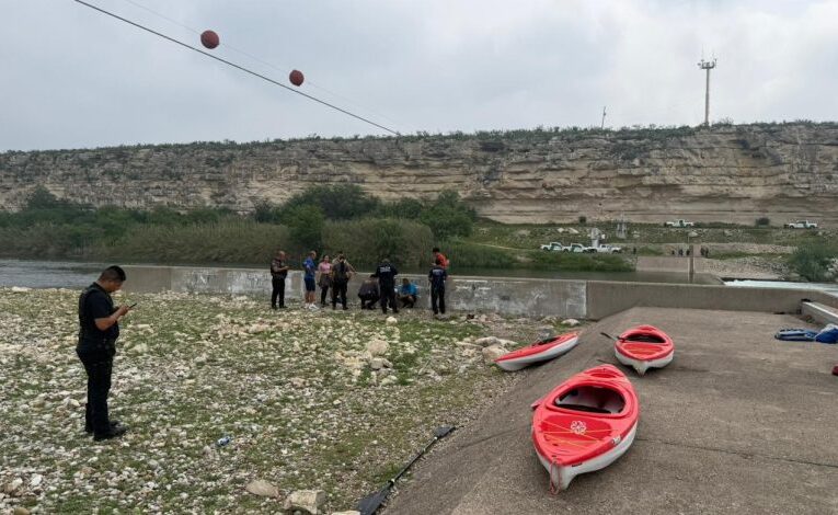 Funcionario de CILA y joven mueren ahogados tras volcadura en el Río Bravo