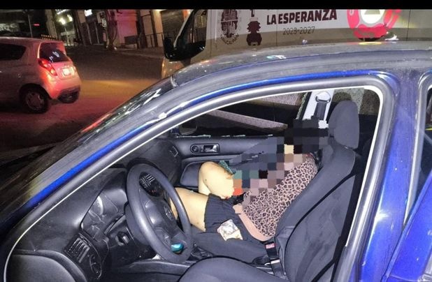 Ejecutan a una mujer en Periférico Norte; un menor sobrevive al ataque