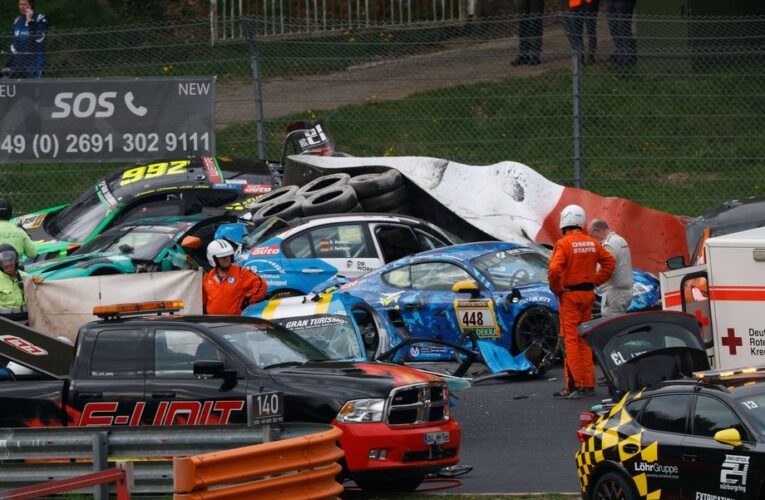 Nürburgring, Alemania: Accidente masivo cobra la vida de un piloto finlandés