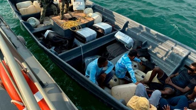 Marina incauta casi una tonelada de cocaína frente a Puerto Chiapas