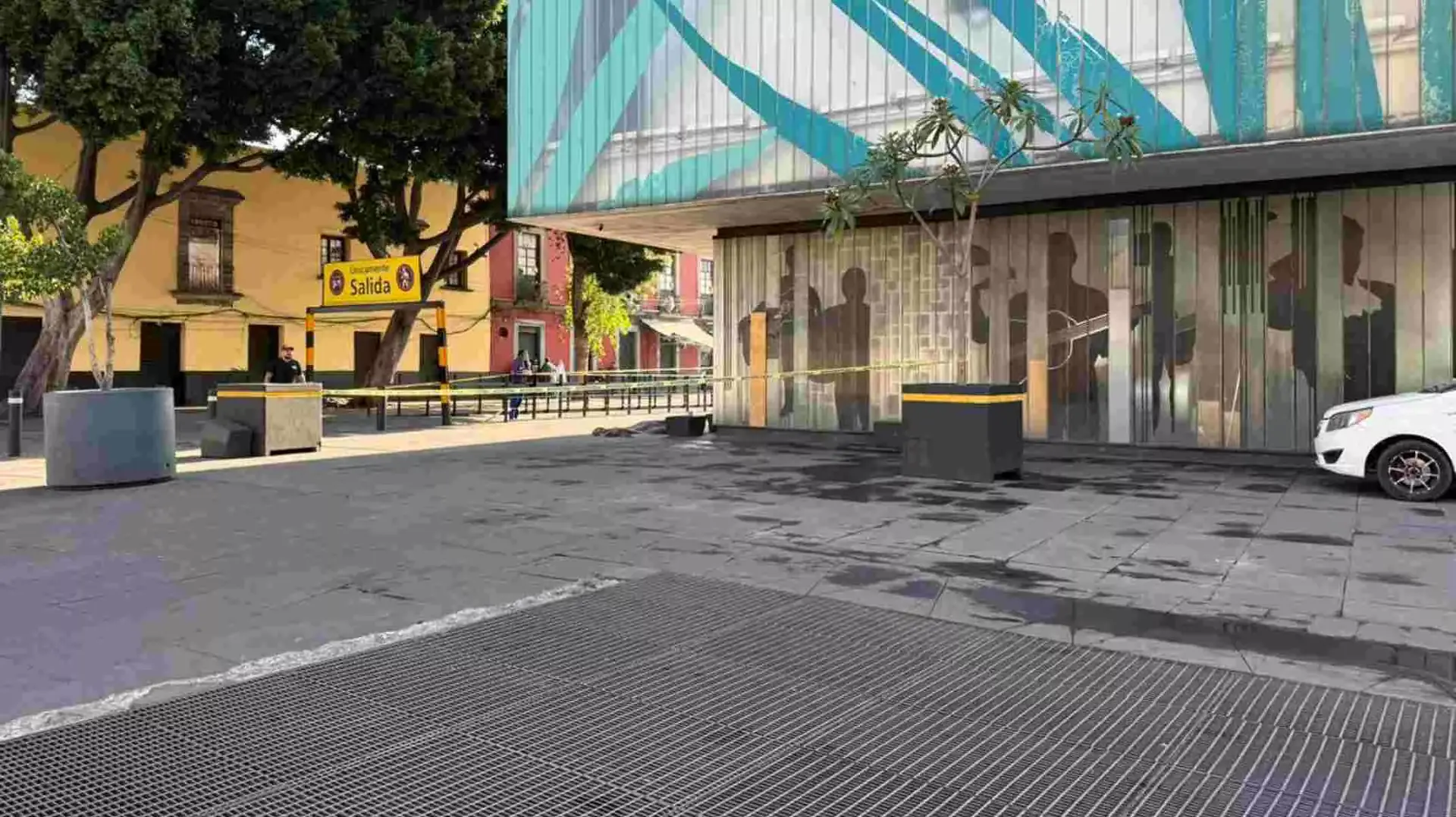 muere entre mariachis