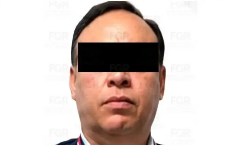 Socio del Solid Gold detenido en el AICM por trata de personas